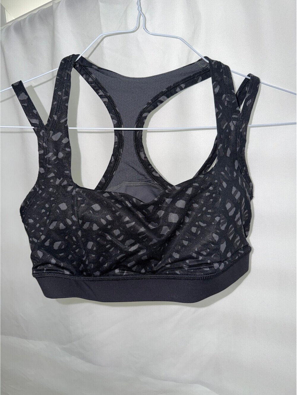 Lululemon Black Patterned Sports Bra Size 8